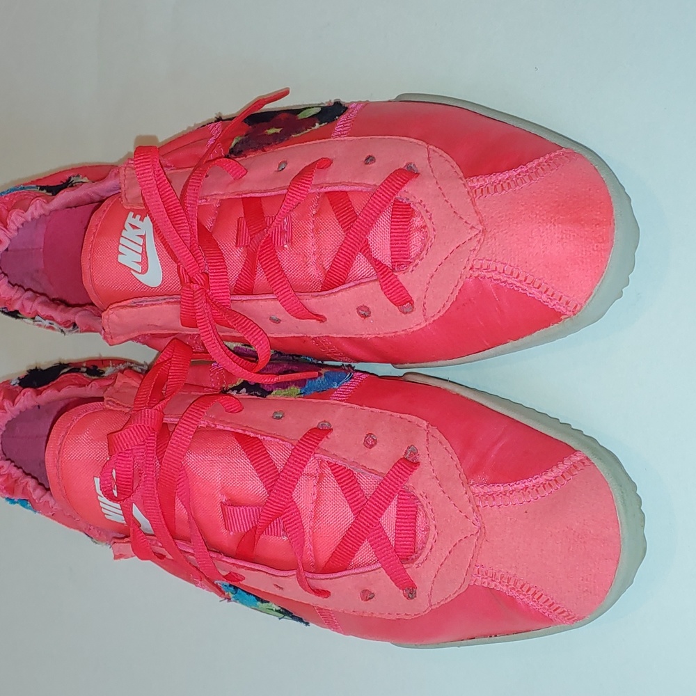 NIKE Coral Floral (Custom) Swoosh Sneaker Size 9 - Picture 2 of 6
